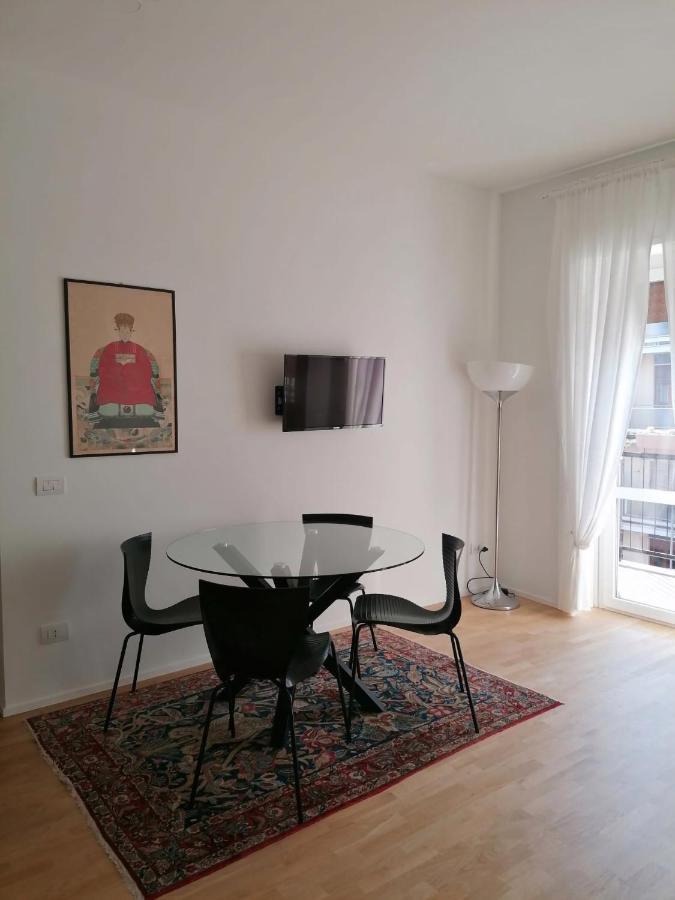 La Chicca Di Plinio Apartment มิลาน ภายนอก รูปภาพ